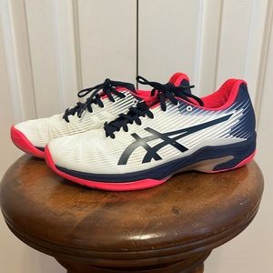 ASICS Women’s Tennis Court Shoes. Size 9.